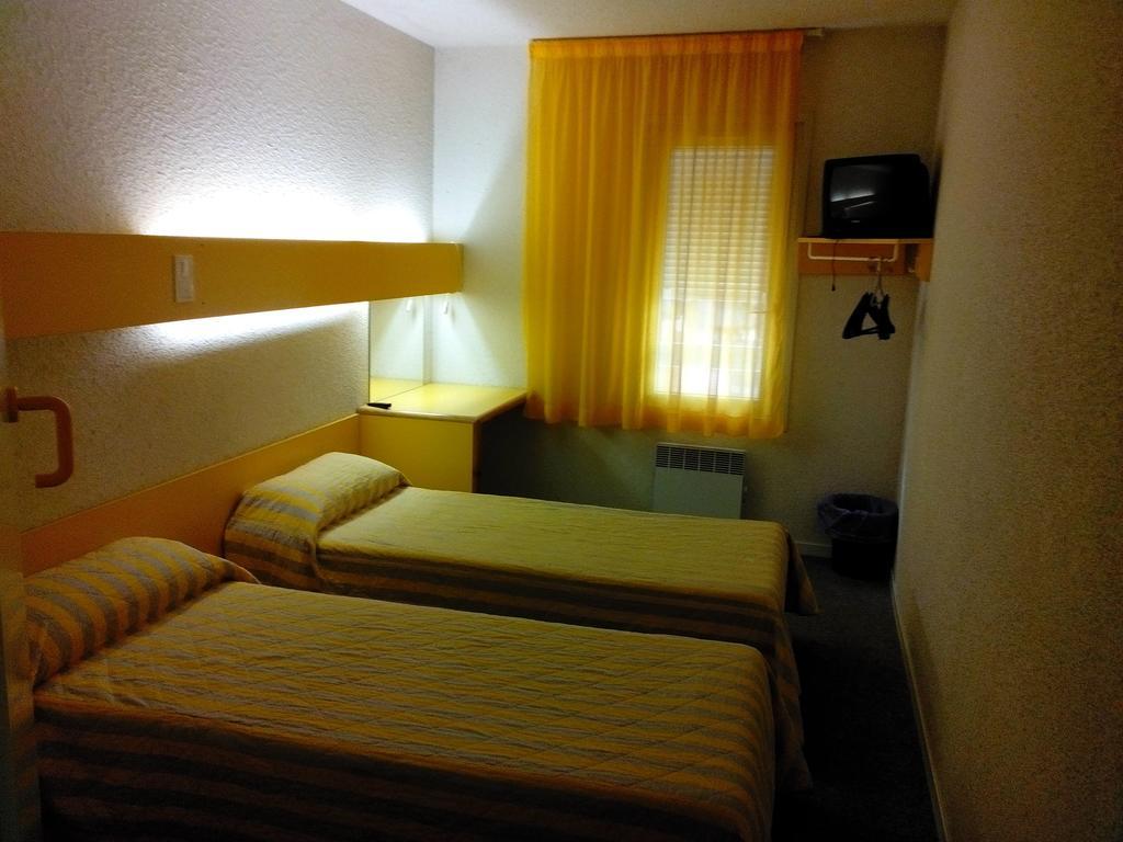 Hostal - Restaurante Asador Esperanza อูเอสกา ห้อง รูปภาพ